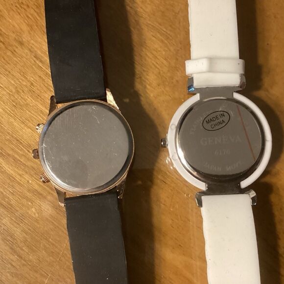 Set of 2 Geneva Watches - Picture 3 of 6